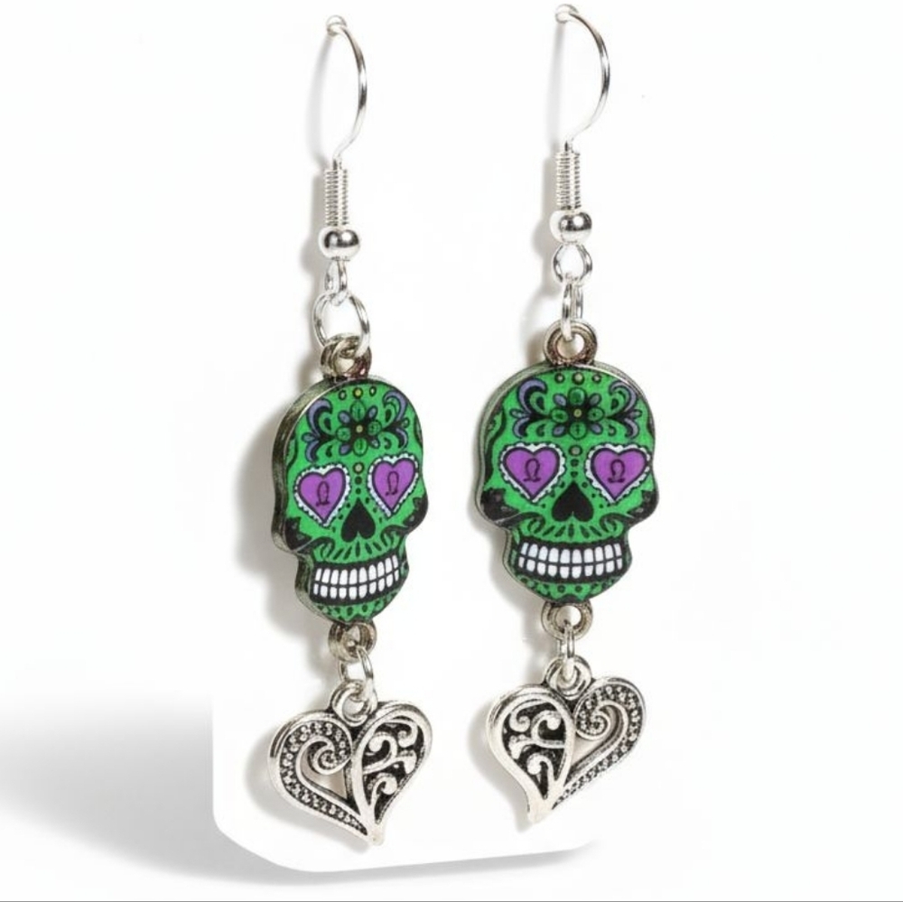 NWT Adorable Stainless Steel Sugar Skull Halloween Dangling Earrings!!